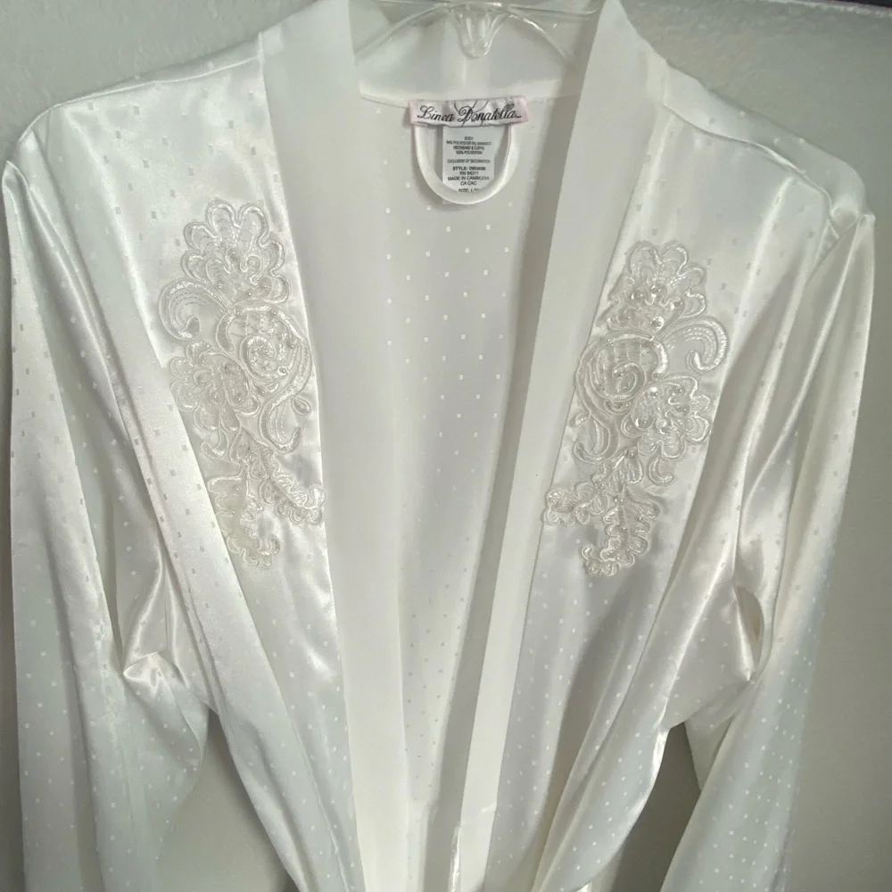 Linea Donatella Embroidered Robe - Picture 3 of 4